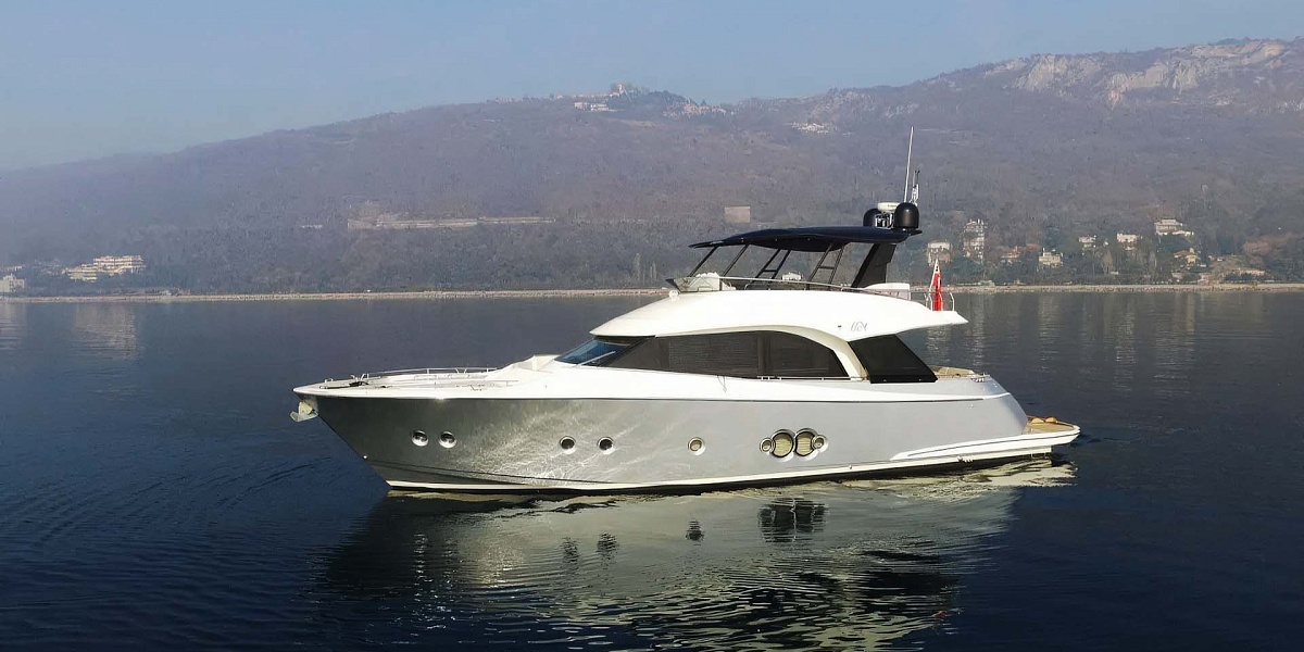 Аренда яхты Monte Carlo 65 на Лазурном берегу, Франция